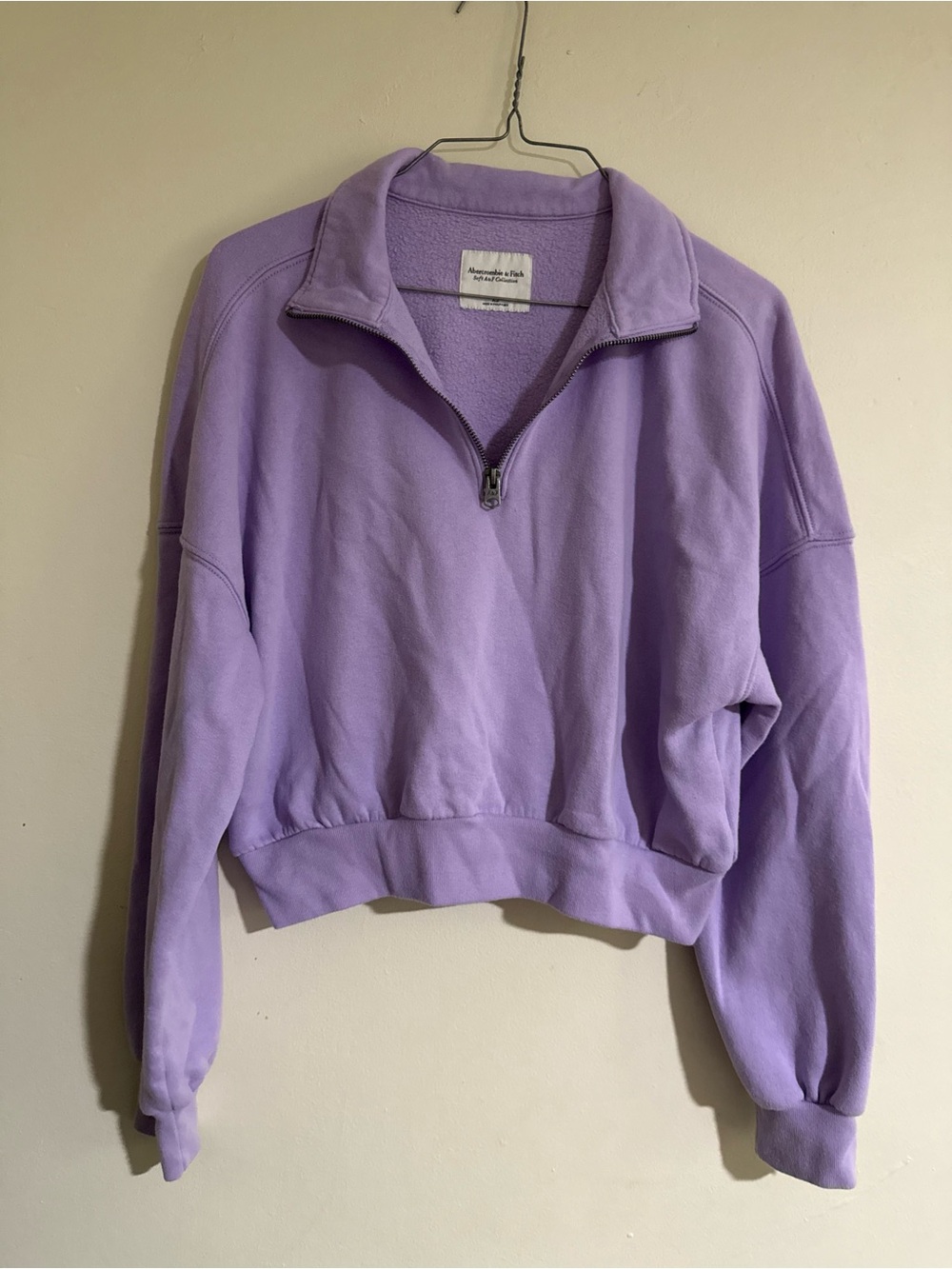 Abercrombie & Fitch Lavender Plush Pullover XS
